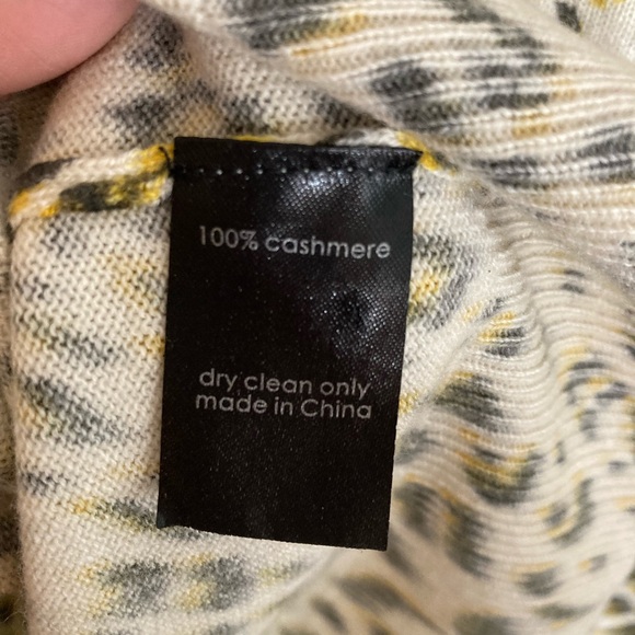 Le Superbe 100% cashmere animal print cardigan sweater size M - Picture 4 of 6